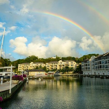 Port Ferdinand Marina & Luxury Residences Сейнт Питър Екстериор снимка