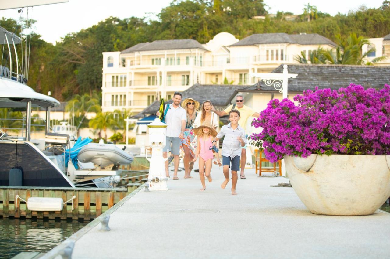 Port Ferdinand Marina & Luxury Residences Сейнт Питър Екстериор снимка